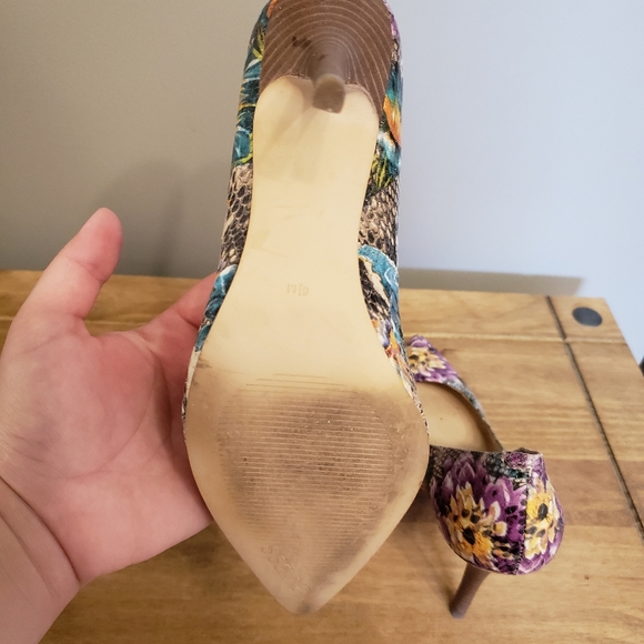 Floral Guess heels - Picture 10 of 10